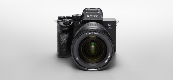 Le Sony Alpha 7S III, des performances extraordinaires en vidéo comme en photo aux sensibilités extrêmes de la série S
