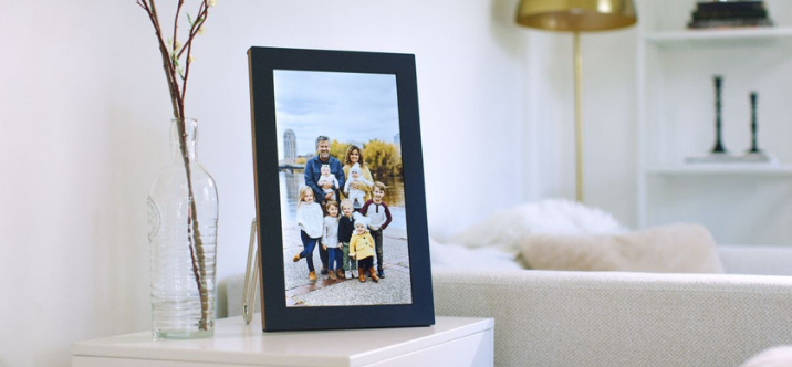 NETGEAR présente le nouveau cadre Meural WiFi Photo Frame