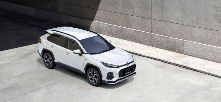 Suzuki présente un facelift sur les modèles Swace et Across