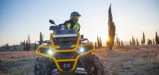 Quad : conseils pour une conduite sécurisée et maîtrisée