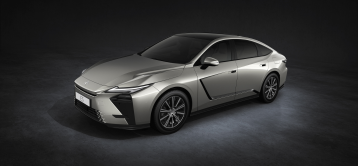 Première mondiale de la toute nouvelle Lexus ES
