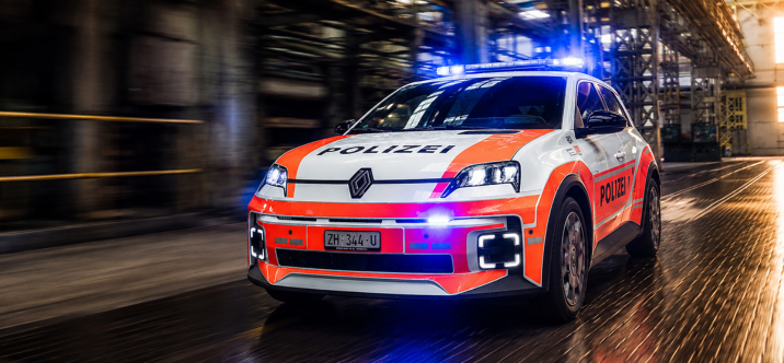 La Renault 5 E‑Tech electric fait désormais partie de la flotte de la police de quartier de Winterthur