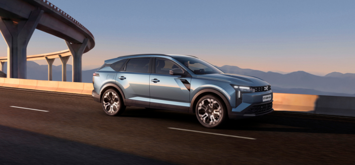 Nouveau Dacia Striker : Le meilleur des trois mondes
