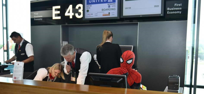 Spider-man en visite à l’aéroport de Zürich 