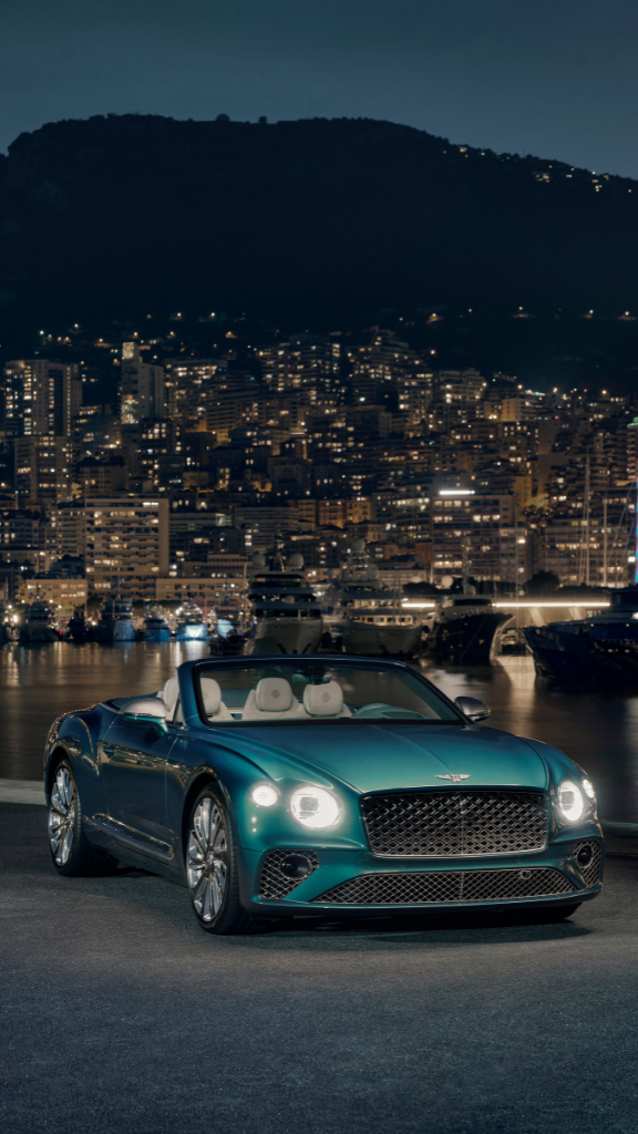 Bentley célèbre le meilleur de l'industrie du yachting avec la collection Riviera