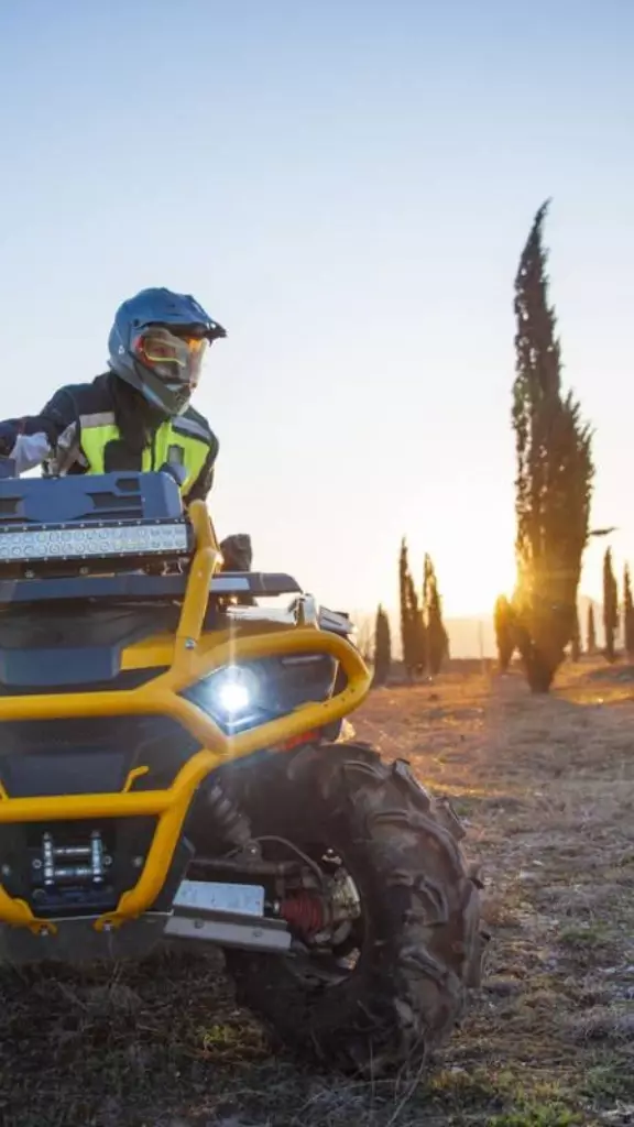 Quad : conseils pour une conduite sécurisée et maîtrisée