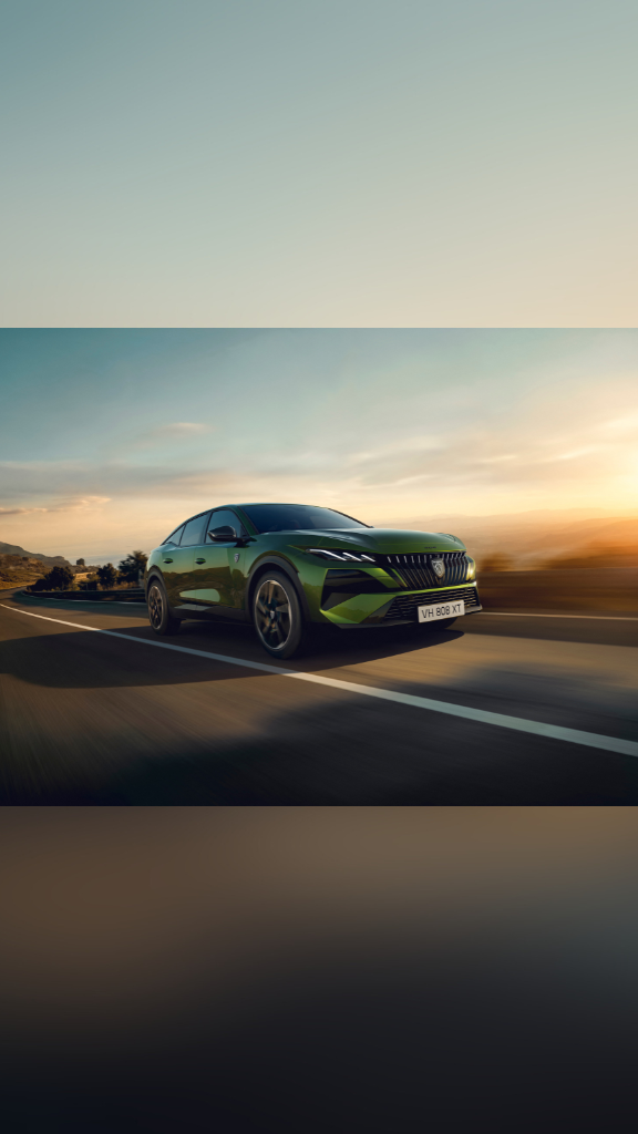 La nouvelle PEUGEOT 408: un fastback raffiné qui séduit